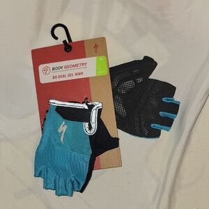 Womens Medium Cycling Gloves Dual Gel Road Mtn Gravel Spinning